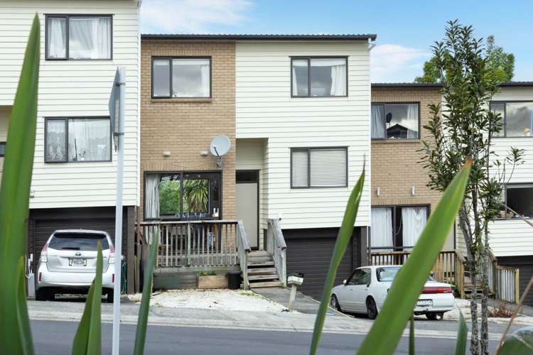 10/2 Swan Hill Drive Glen Eden_9