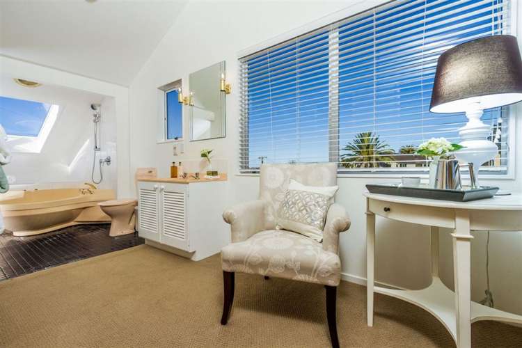 68 Seacliffe Avenue Narrow Neck_18