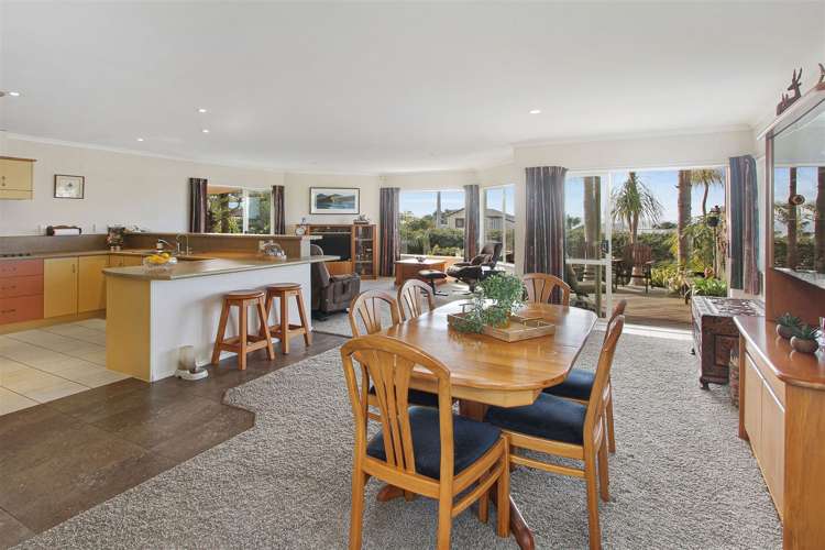 46 Torkar Road Clarks Beach_13