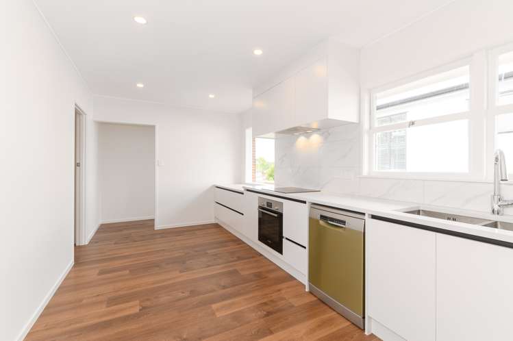 8 Jeff Place Howick_3