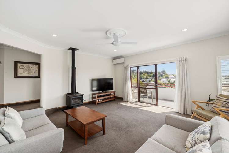 6 Village Way Welcome Bay_3