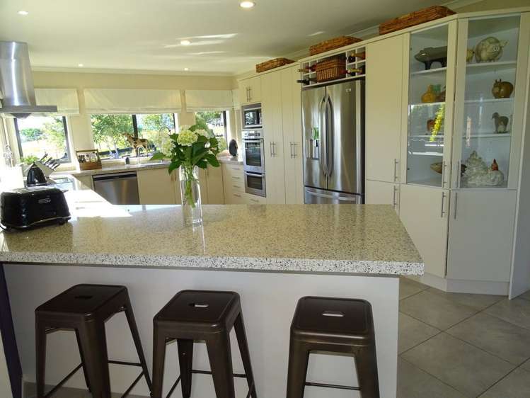 161 Capes Road Pollok_12
