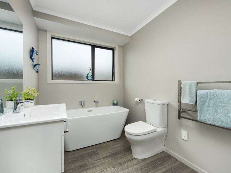 6 Paiawa Way Pyes Pa_9