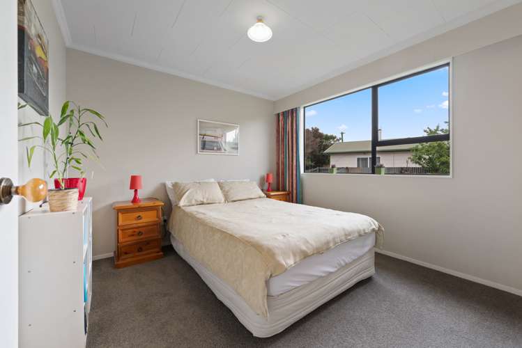 2 Hathaway Street Spring Creek_8