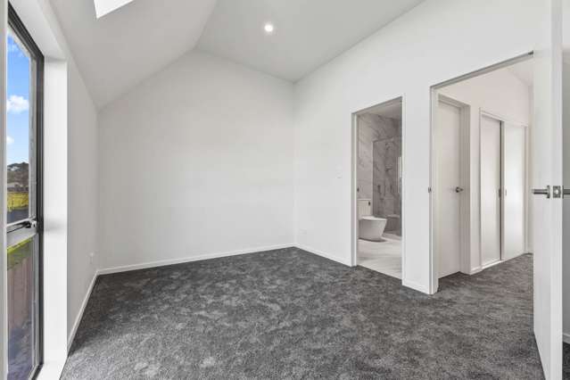 18D Pirangi Street Pt England_4