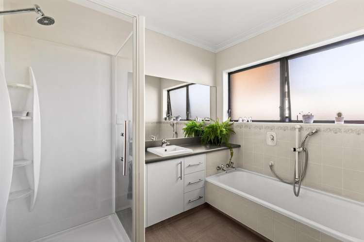 34 Roskilda Crescent Taradale_10