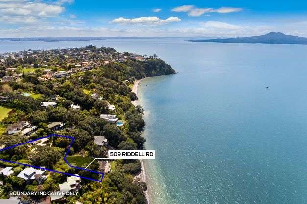 509 Riddell Road in Glendowie, Auckland