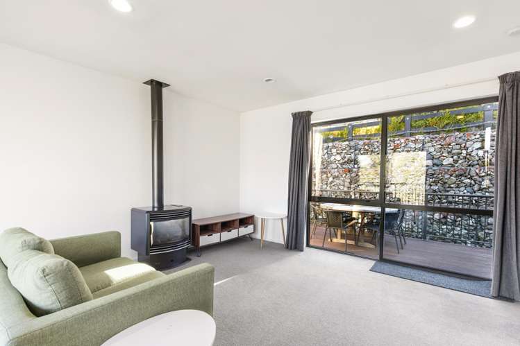 10/8 McKerrow Place Fernhill_11