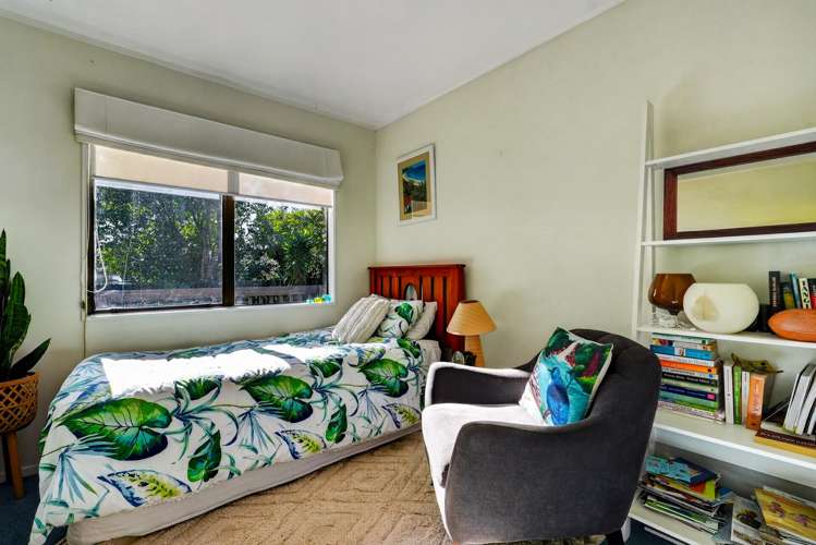 101B Beach Road Pahurehure_21