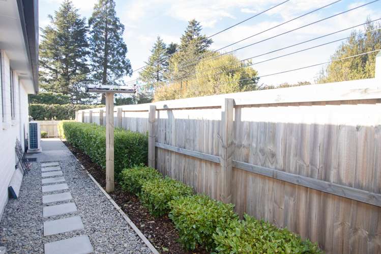 71 Racecourse Road Allenton_17