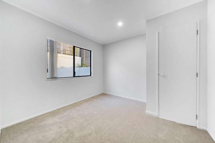 1/14 Santa Monica Place Goodwood Heights_8