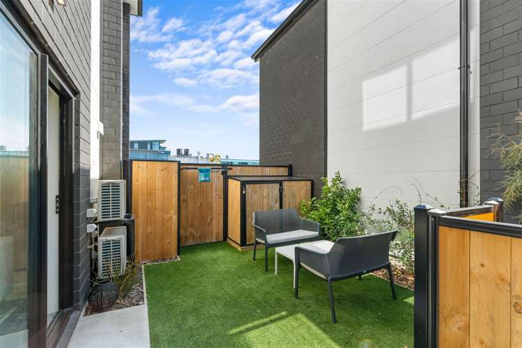 2/9 Southwark Street Christchurch Central_12