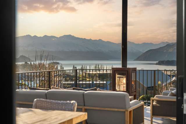 Elevated Living. Unrivalled Views.