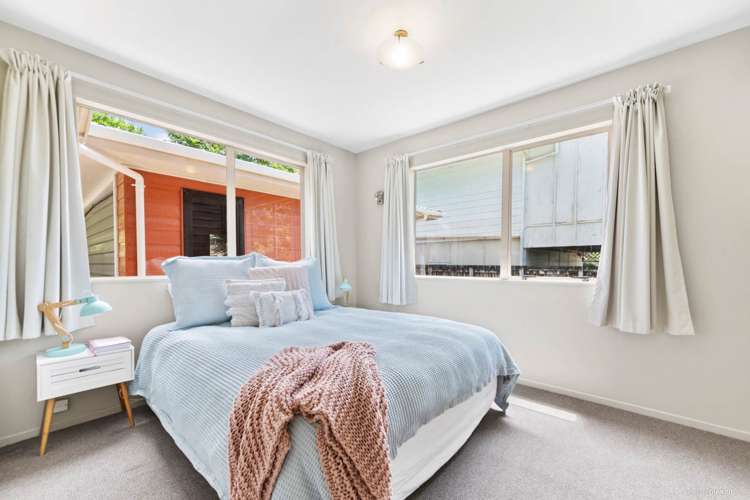 446 Huia Road Laingholm_13