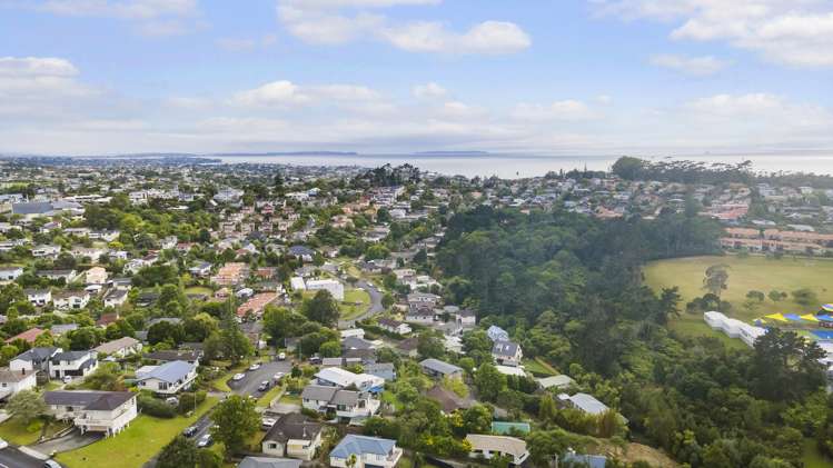 21 Erica Road Sunnynook_24