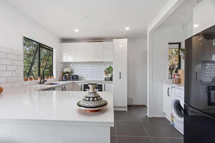 3a John Webster Place Glen Eden_5