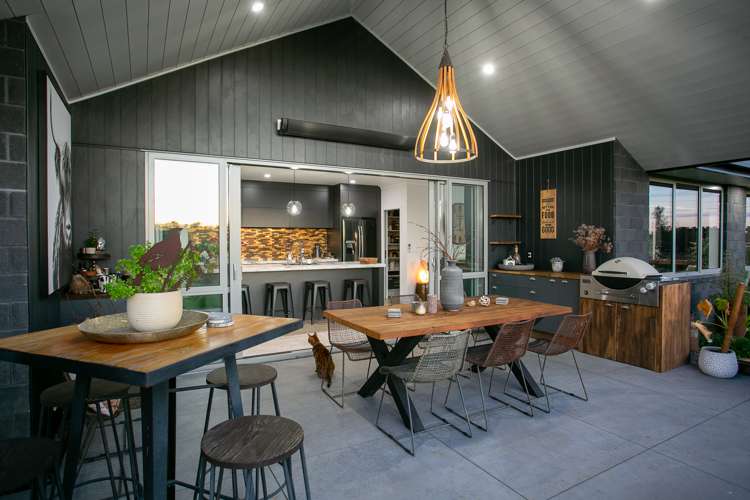 15 Shadbolt Drive Leamington_4