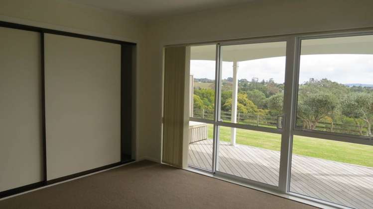 98 Orere Point Road Orere Point_16