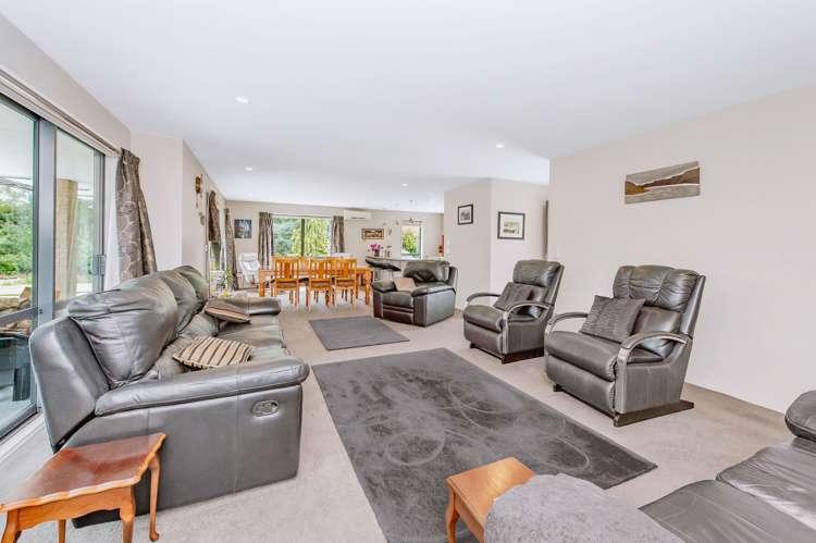 1406 Cust Road Cust_7