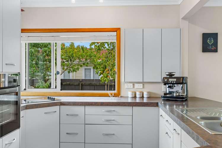 185 Don Buck Road Massey_12