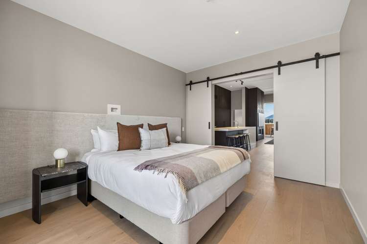30/2 McKinlay Lane Jacks Point_13