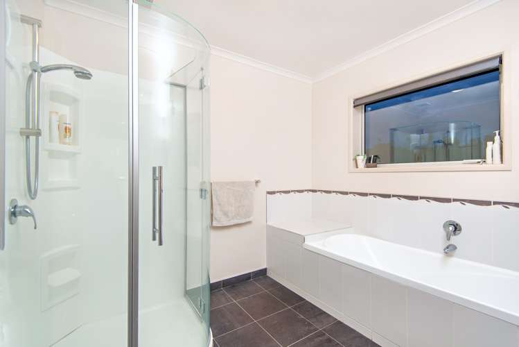 121b Aerodrome Road Thornton_12