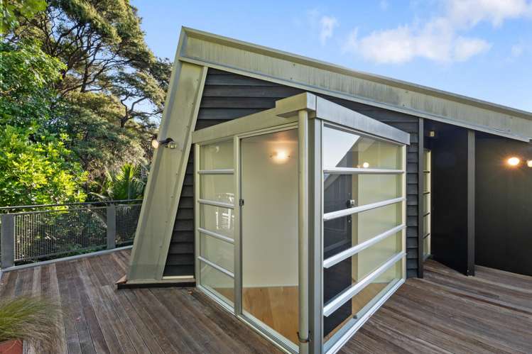 61 Victoria Road South Onetangi_27