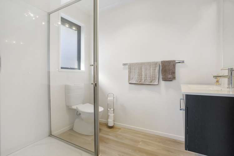 4 Magnetic Place Cromwell_12