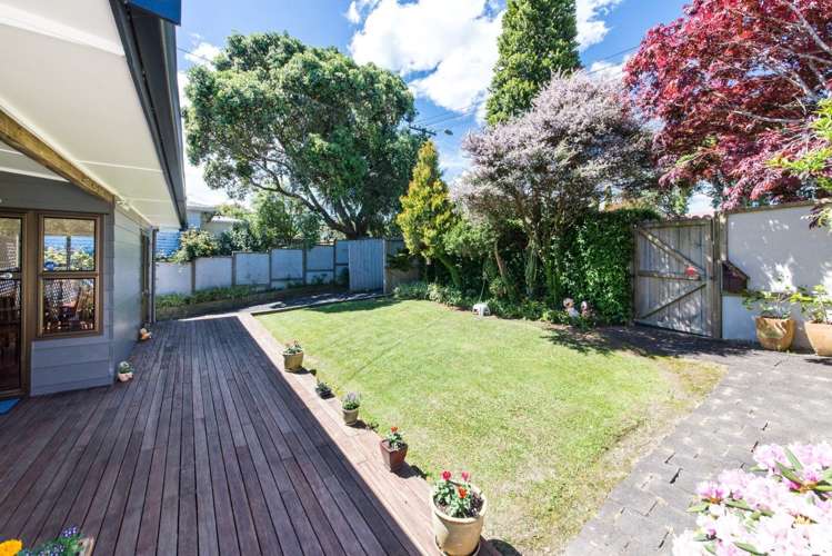55 Covil Avenue Te Atatu South_12