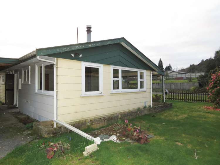 11 Herald Street Reefton_16