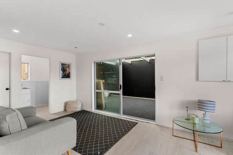 5 Montague Place Onerahi_22