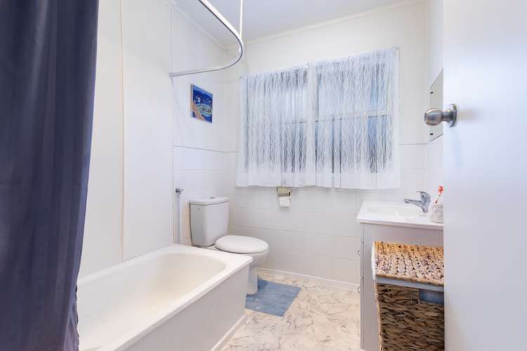 2/62a Spring Street Onehunga_8