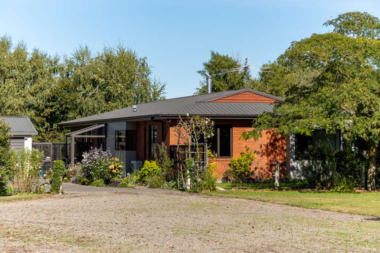 65 Beach Road East Elgin_21