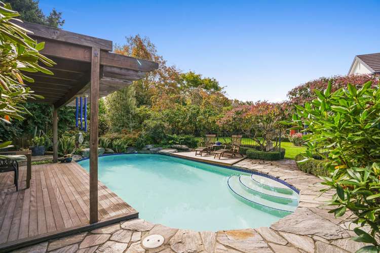 14 Regents Park Drive Casebrook_33