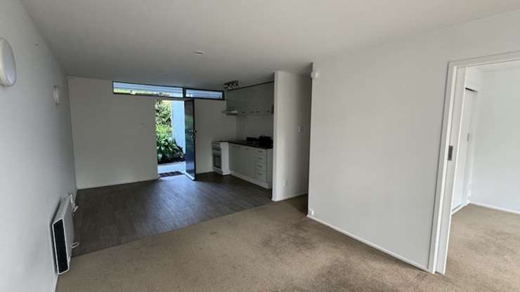 The one-bedroom, one-bathroom unit on Princes Street, in Northcote Point, sold for $625,000 after a full renovation. Photo / Supplied