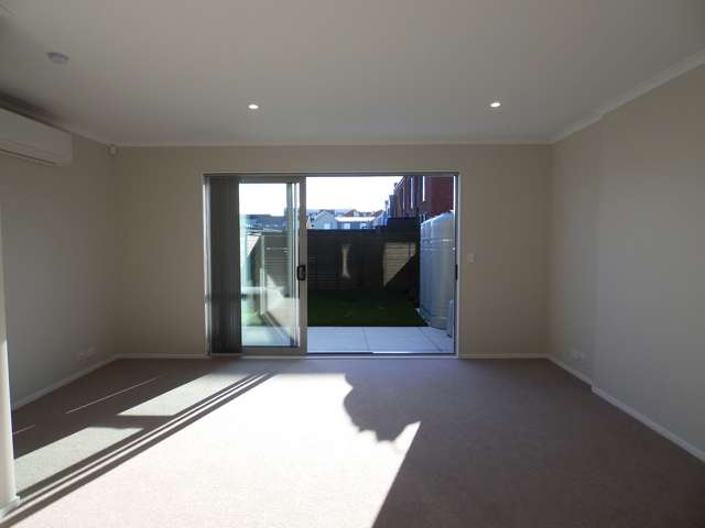 32 Wallace Road Hobsonville_1