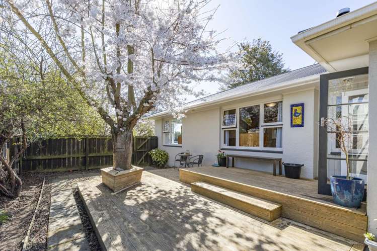 7 Woodend Road Woodend_16