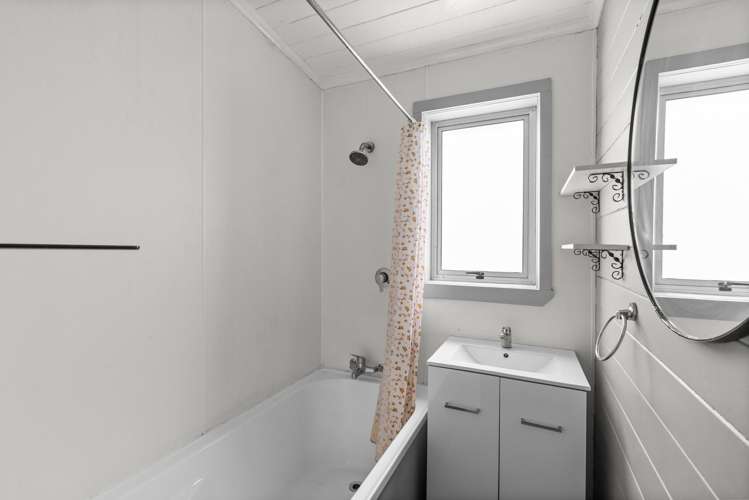 410 Grays Road St Leonards_9