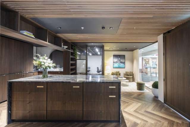 Immaculate First Floor Office &ndash; Merivale Mall