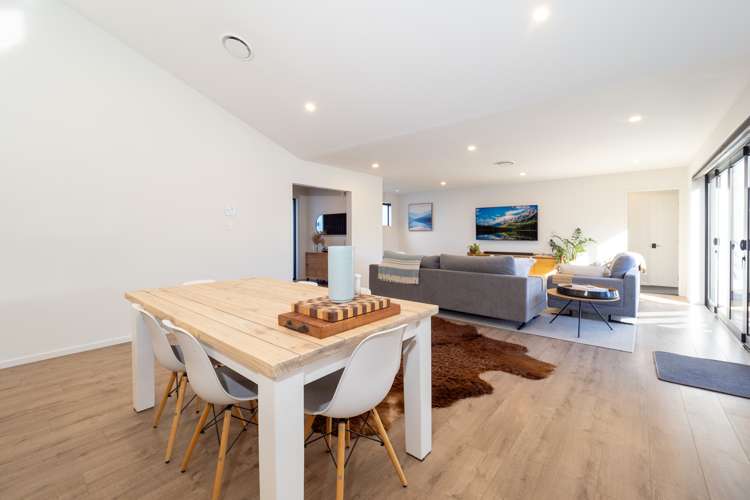 9 Redhaven Rise Netherby_11