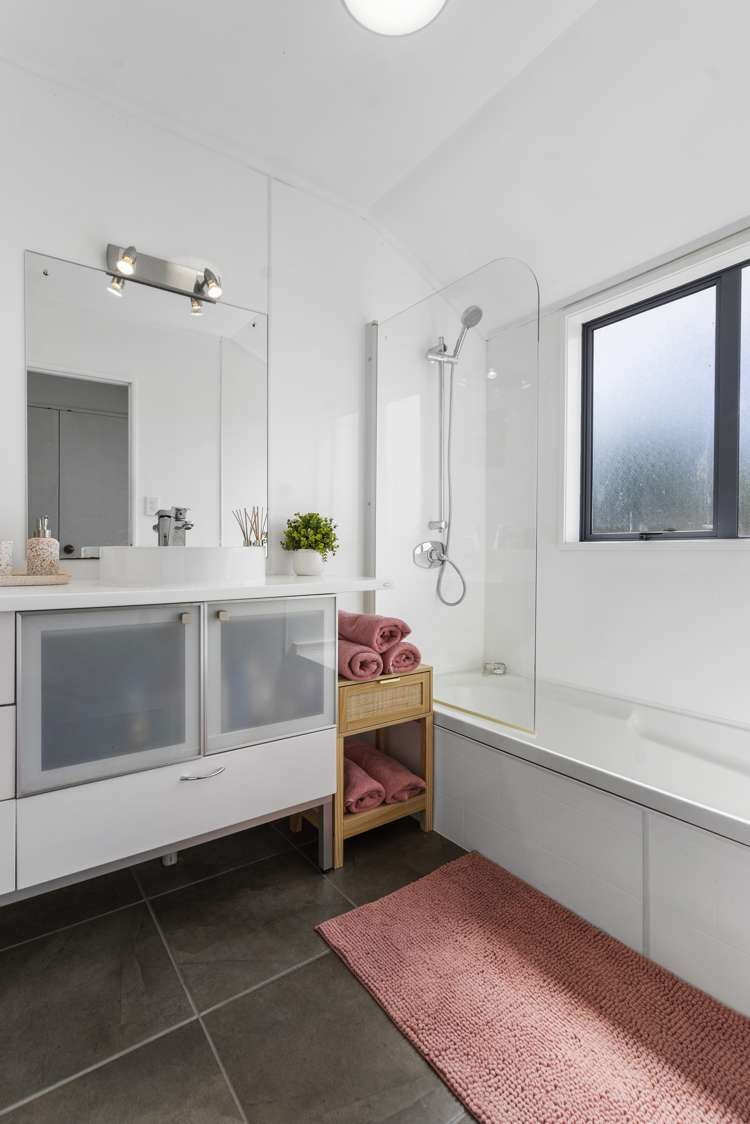 283c Glengarry Road Glen Eden_34