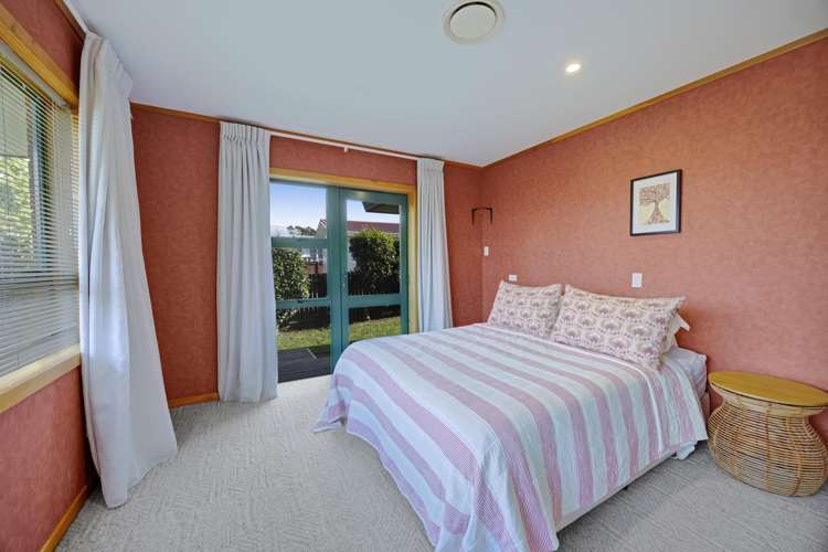 60 Pembroke Road East Stratford_31