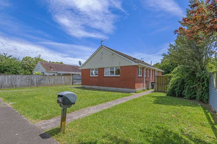 11 Brentwood Avenue_1