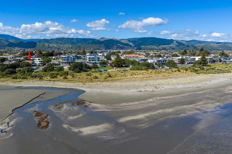 9 Marine Parade Paraparaumu Beach_34