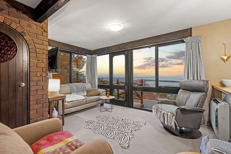 8 Muritai Terrace Mount Pleasant_4