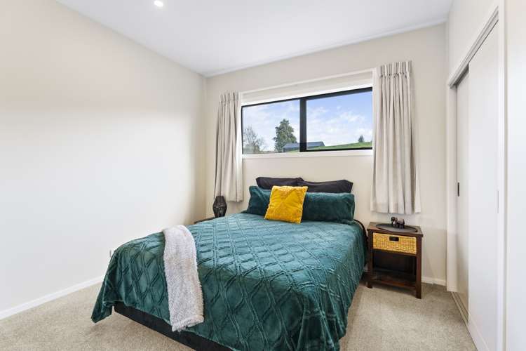 8 Nga Tui Lane Acacia Bay_19