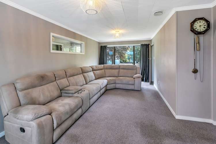 10 Farm Street Lumsden_23