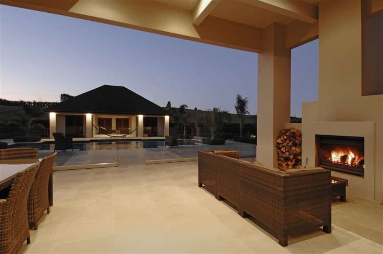 20 Hawthorne Lane Kingseat_24