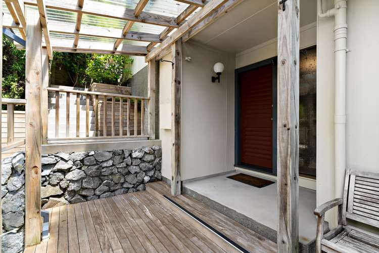 4 Bushland Grove Paparangi_15