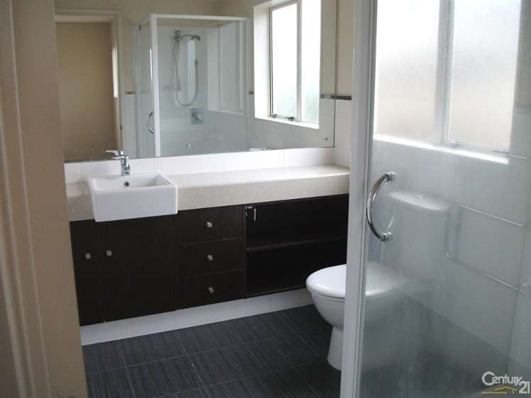 22 Terrasini Drive Flat Bush_13